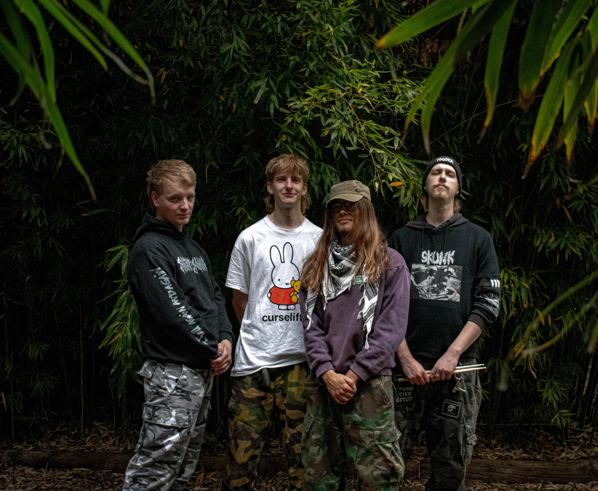 UP: Schizm + Garden Walk